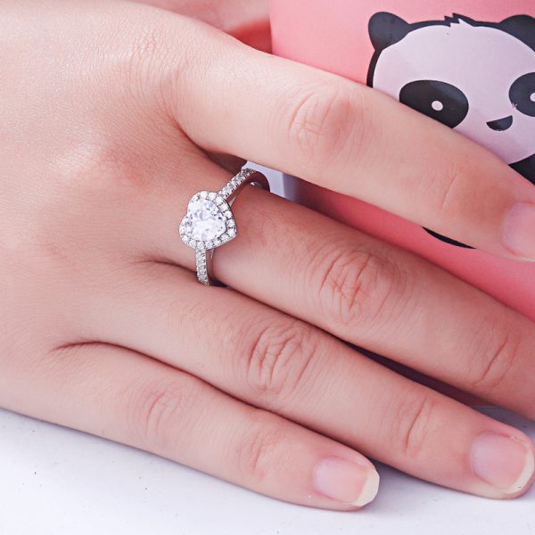 Latest Design Wholesale Jewelry Sterling Silver Heart Shaped Rings Wedding Rings For Women